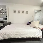 Cozy London Flat - 10 Mins From Paddington & Hyde Park